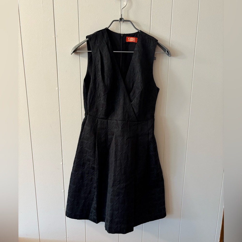 Elegant Black Sleeveless Dress Womens Size 4 pretty black formal dress party